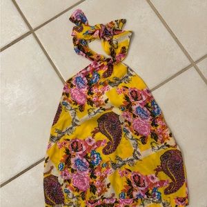 Next, top, bow neck.